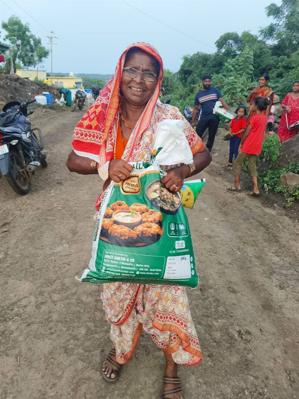 Seed distribution to a woman farmer